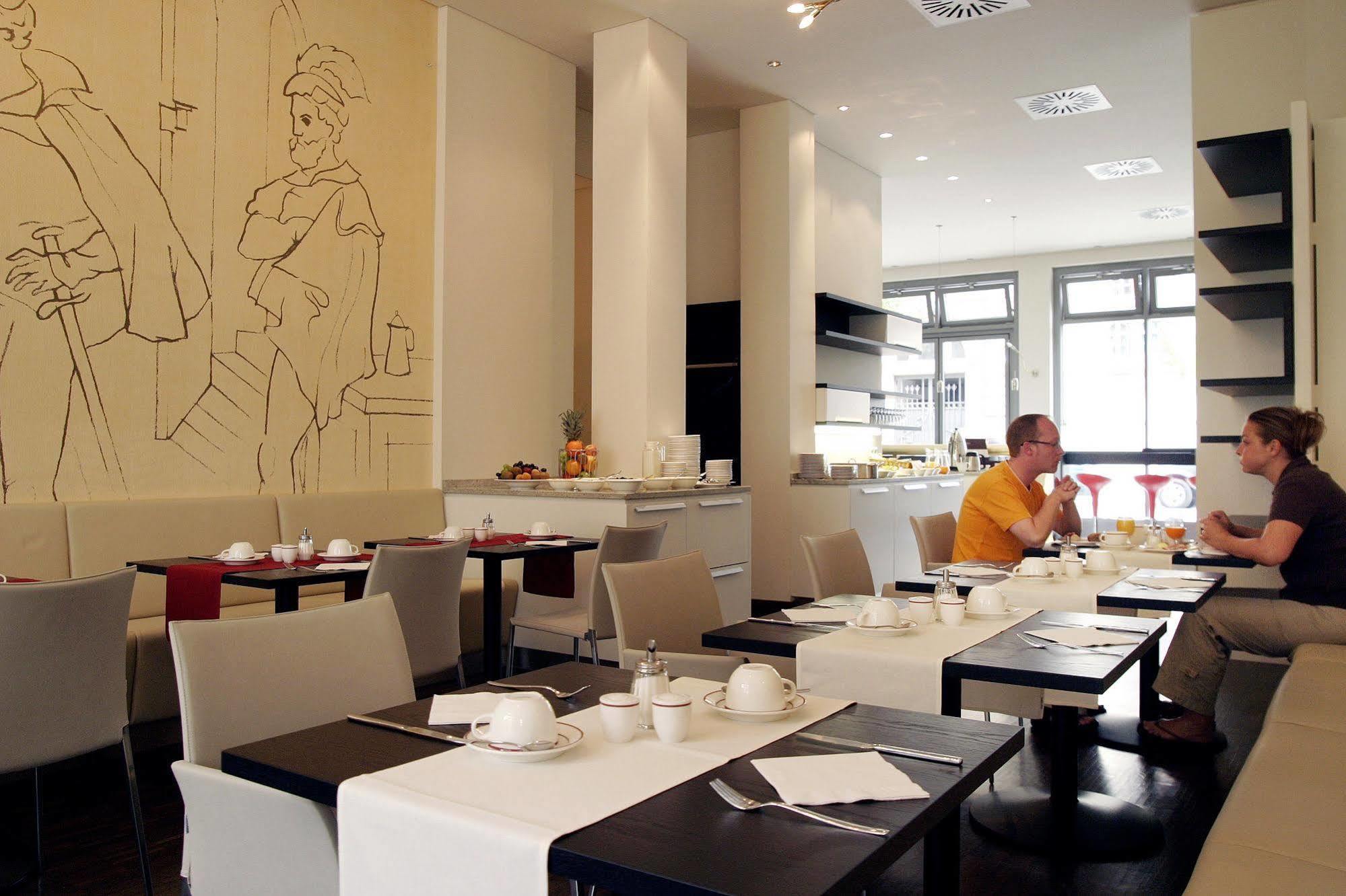 Vienna Townhouse Aparthotel 4*